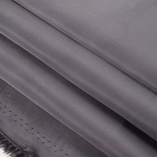 Tissu 100% taffetas 100% polyester teint en uni, délai de livraison rapide 190t